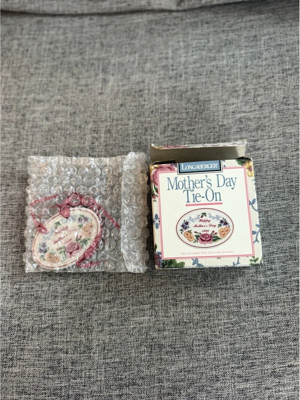 Longaberger 1996 Mothers Day Tie On In Box